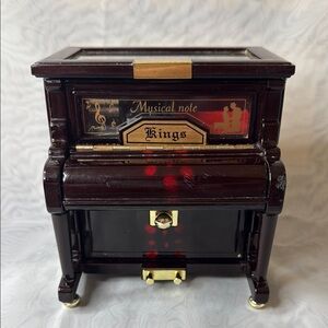 Vintage Kings Piano Musical Jewelry Box
